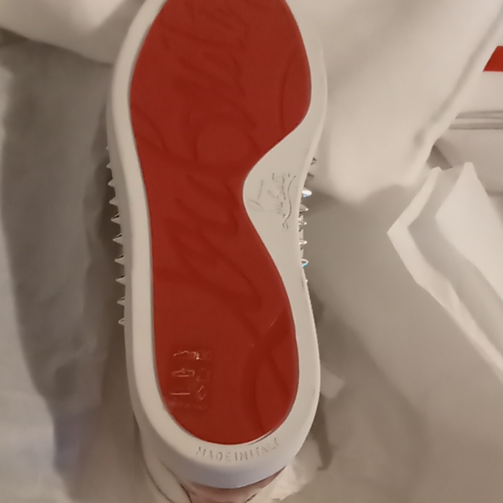 Shoes - Picture 4 of 6